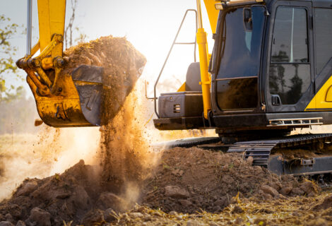 Heavy Equipment Loans vs. Leasing: Which Is Right for Your Business?